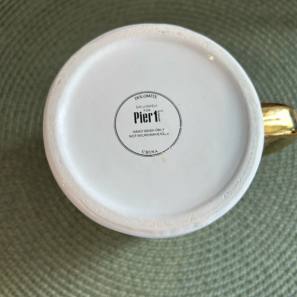 Pier 1 Imports Monogram Letter “S”Confetti 14 Ounce Tea or Coffee Mug Pristine.